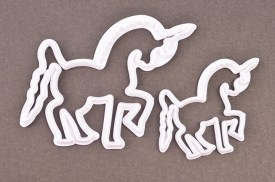 Set 2 cortantes unicornio grande chico (2).jpg
